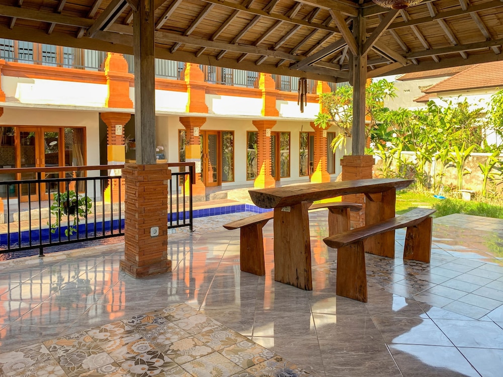 candra loka studio and apartment by the loka