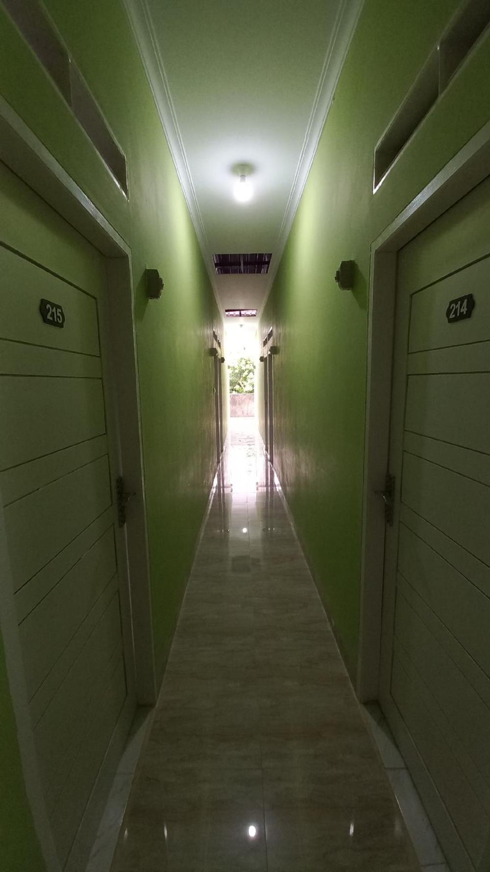 oyo 93206 penginapan budi syariah