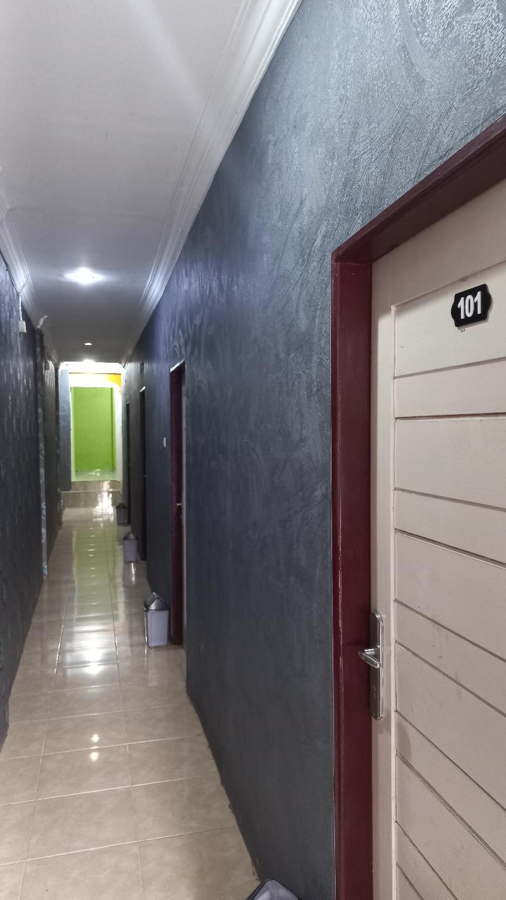 oyo 93206 penginapan budi syariah
