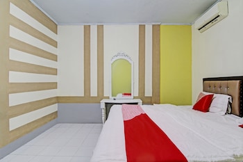 oyo 93206 penginapan budi syariah