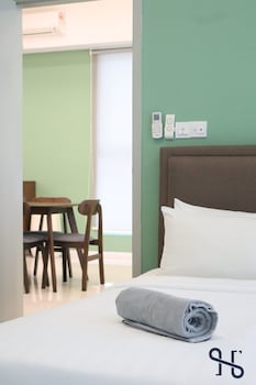 homesuite home at sutera avenue