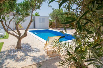 villa tina with private pool
