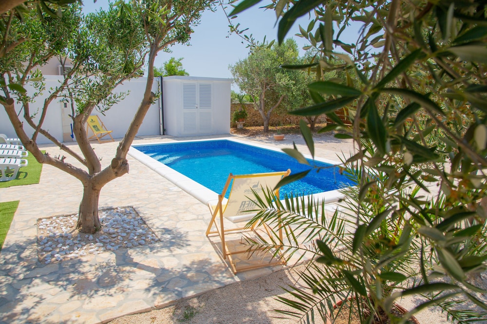 villa tina with private pool