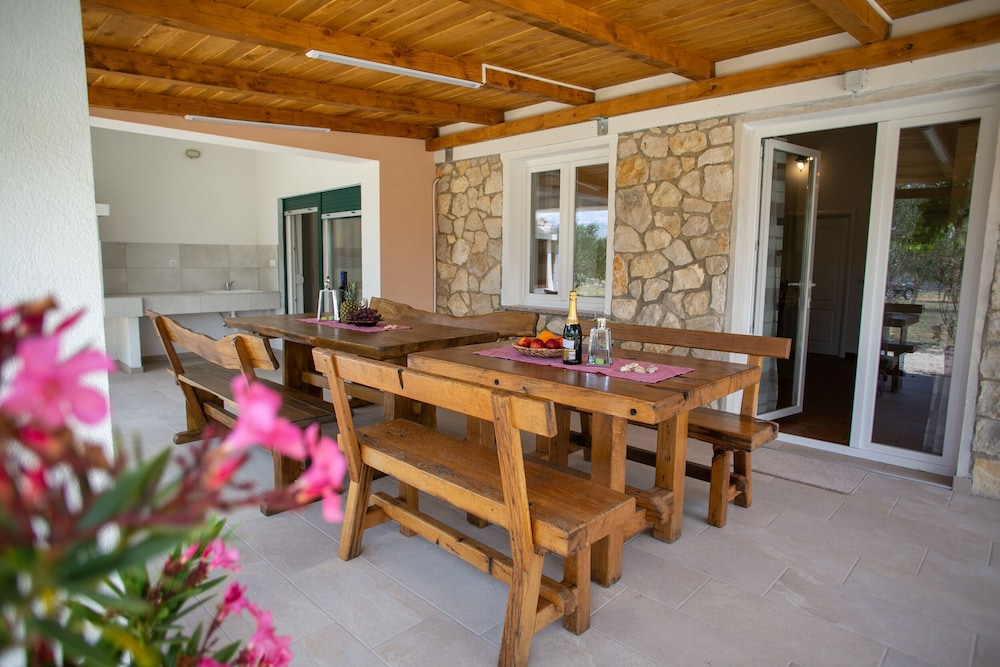 villa tina with private pool