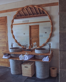 tunak resort lombok