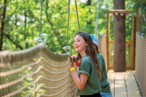 avid hotels lake delton dells area