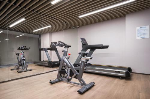 holiday inn express shanghai hongqiao linkong an ihg hotel