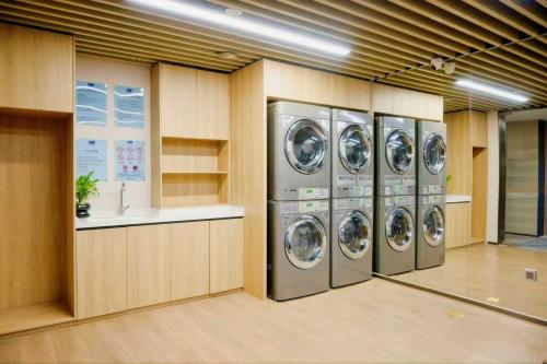 holiday inn express shanghai hongqiao linkong an ihg hotel