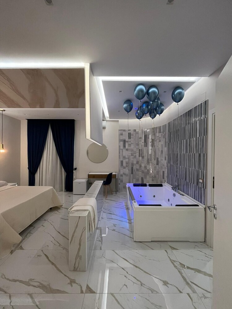 redamare suite