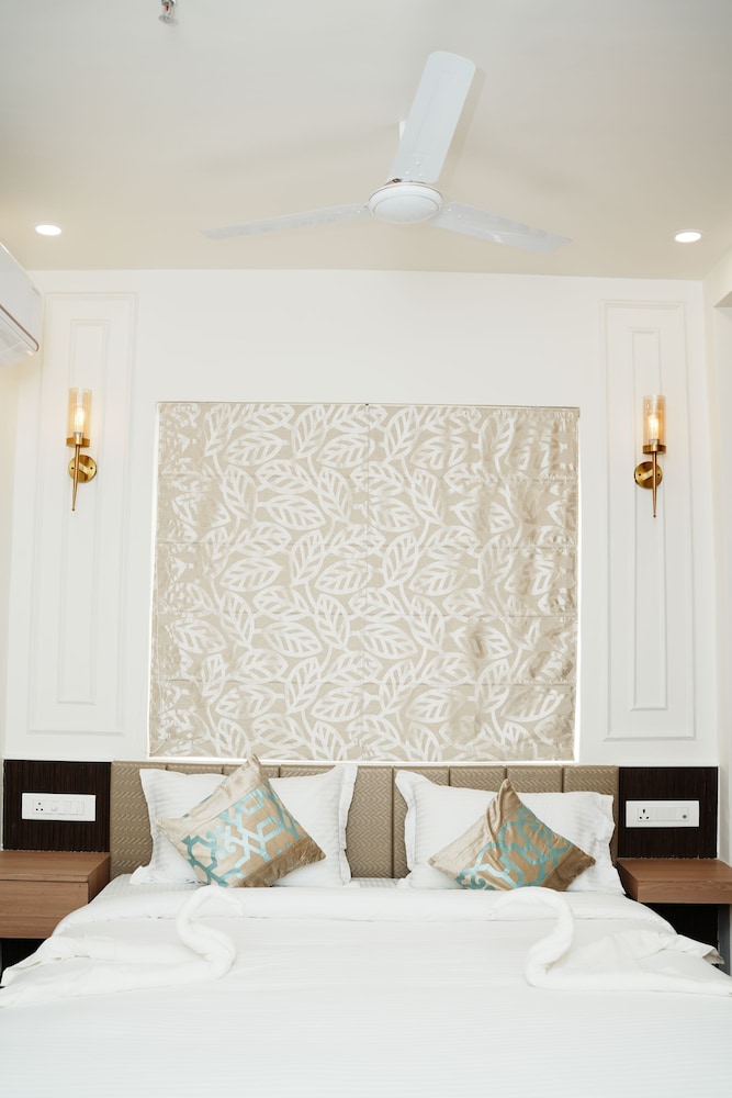 anaya retreat adults only