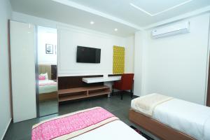 anaya retreat adults only