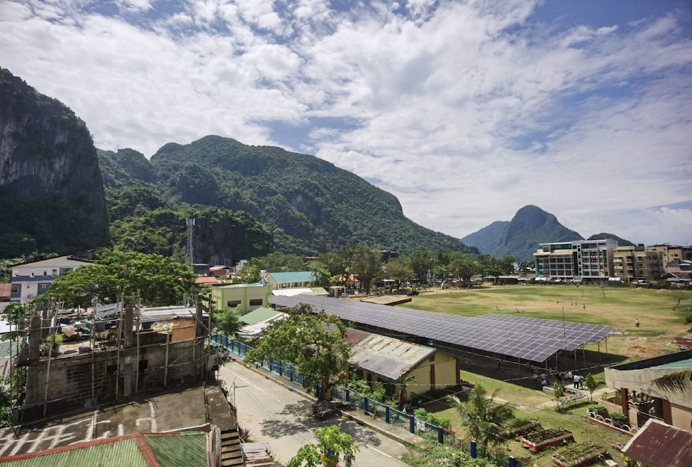 amos pili tree inn powered by cocotel