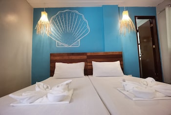 amos pili tree inn powered by cocotel