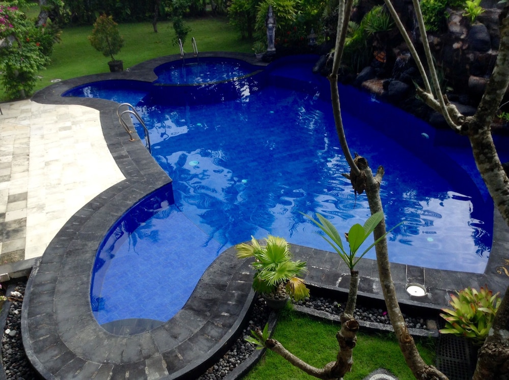 villa tenganan kura kura villas candidasa bali