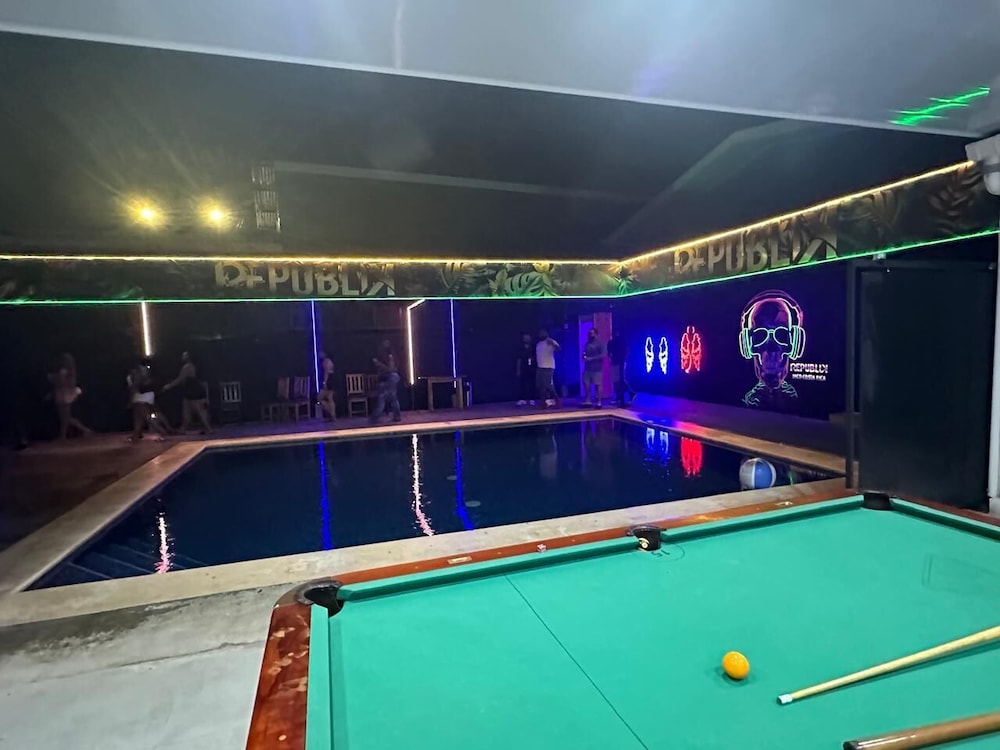coconuts one nightclub and sports bar on site