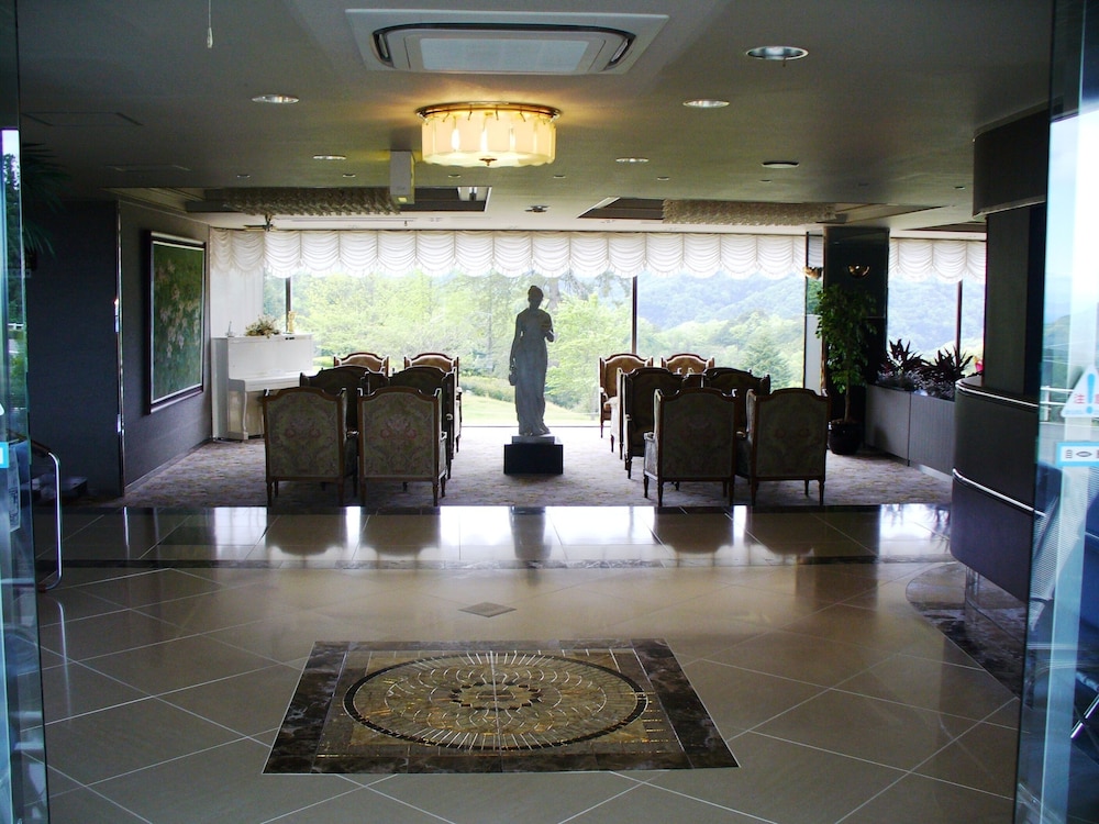 maizurucc hotel the loge