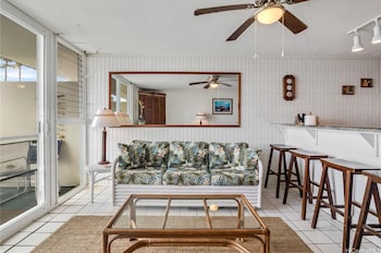 luxury oceanview punaluu condo