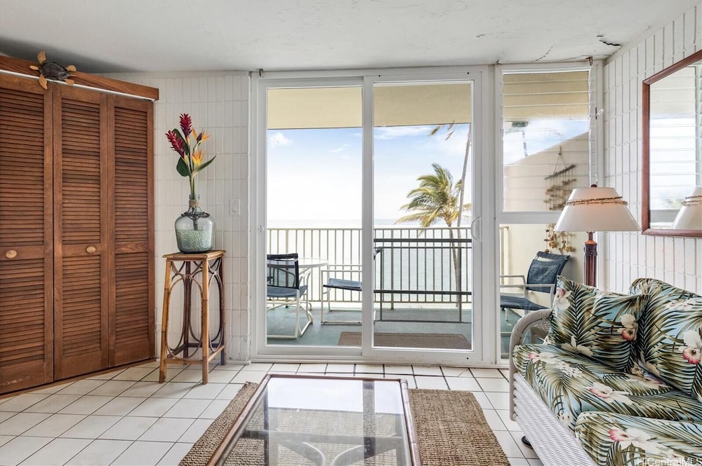 luxury oceanview punaluu condo