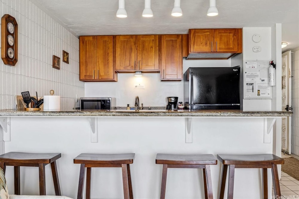 luxury oceanview punaluu condo