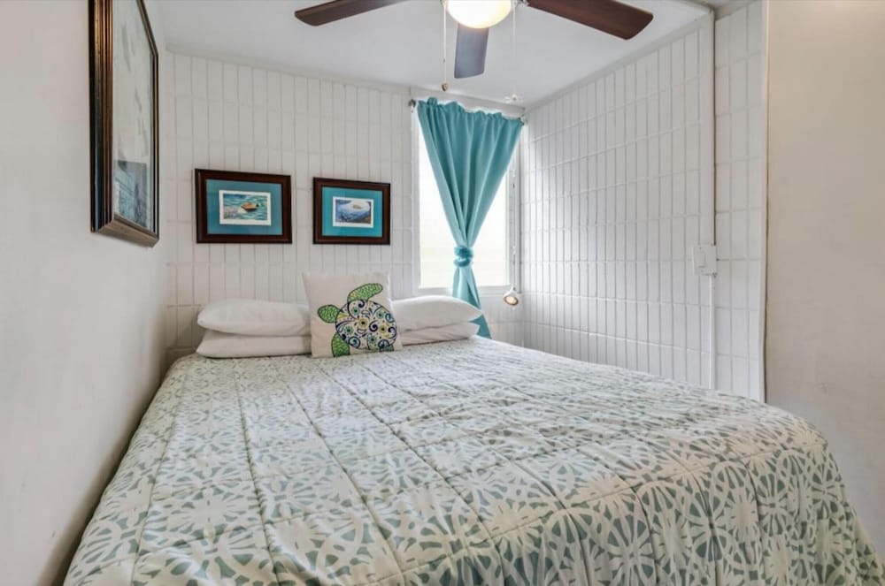 luxury oceanview punaluu condo