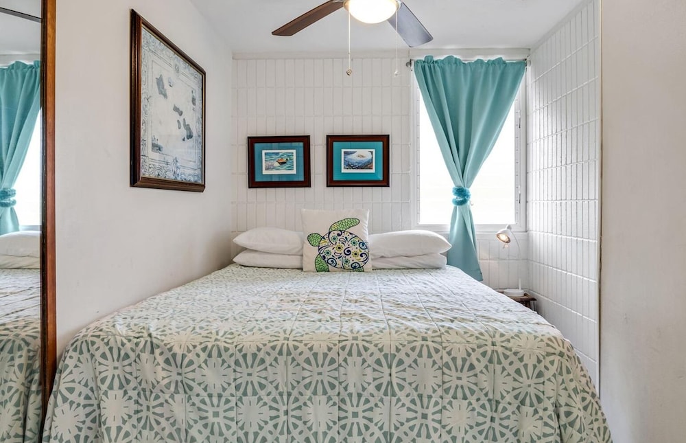 luxury oceanview punaluu condo