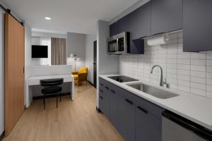 homewood suites by hilton grand prairie at epiccentral