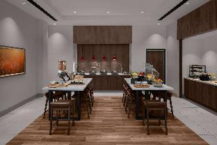 hilton garden inn grand prairie at epiccentral