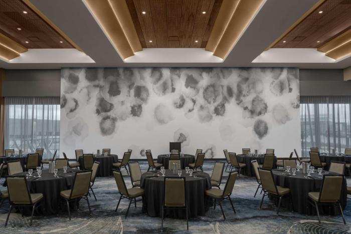 hilton garden inn grand prairie at epiccentral