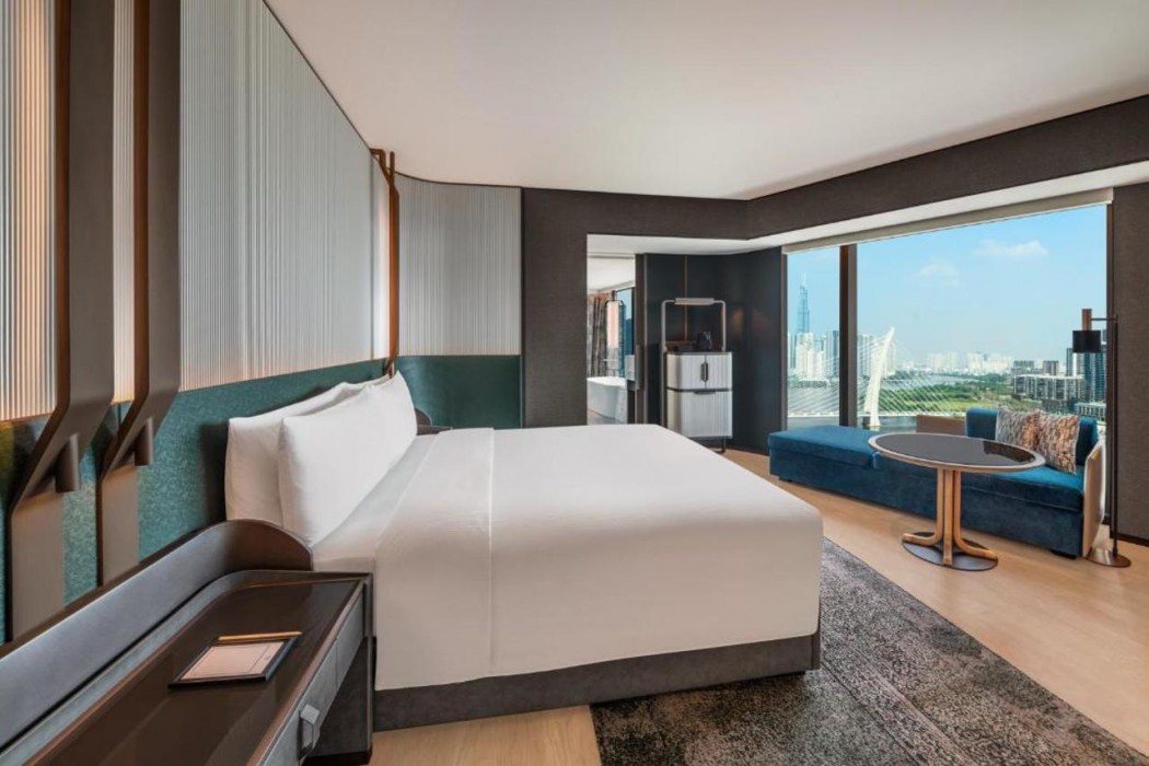 hilton saigon