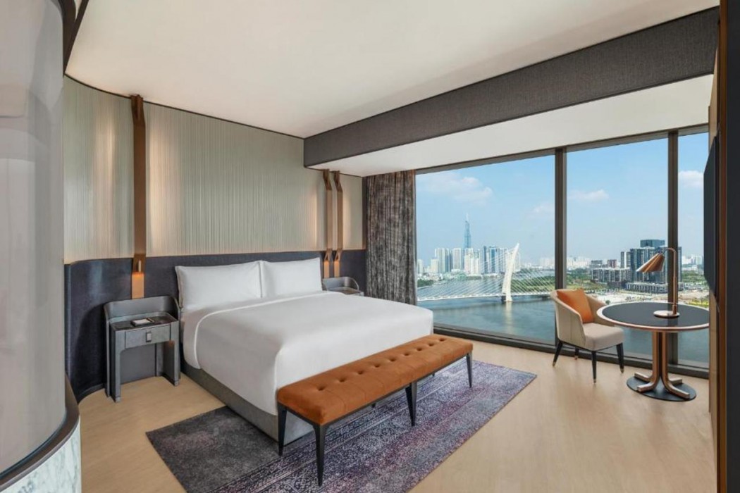 hilton saigon