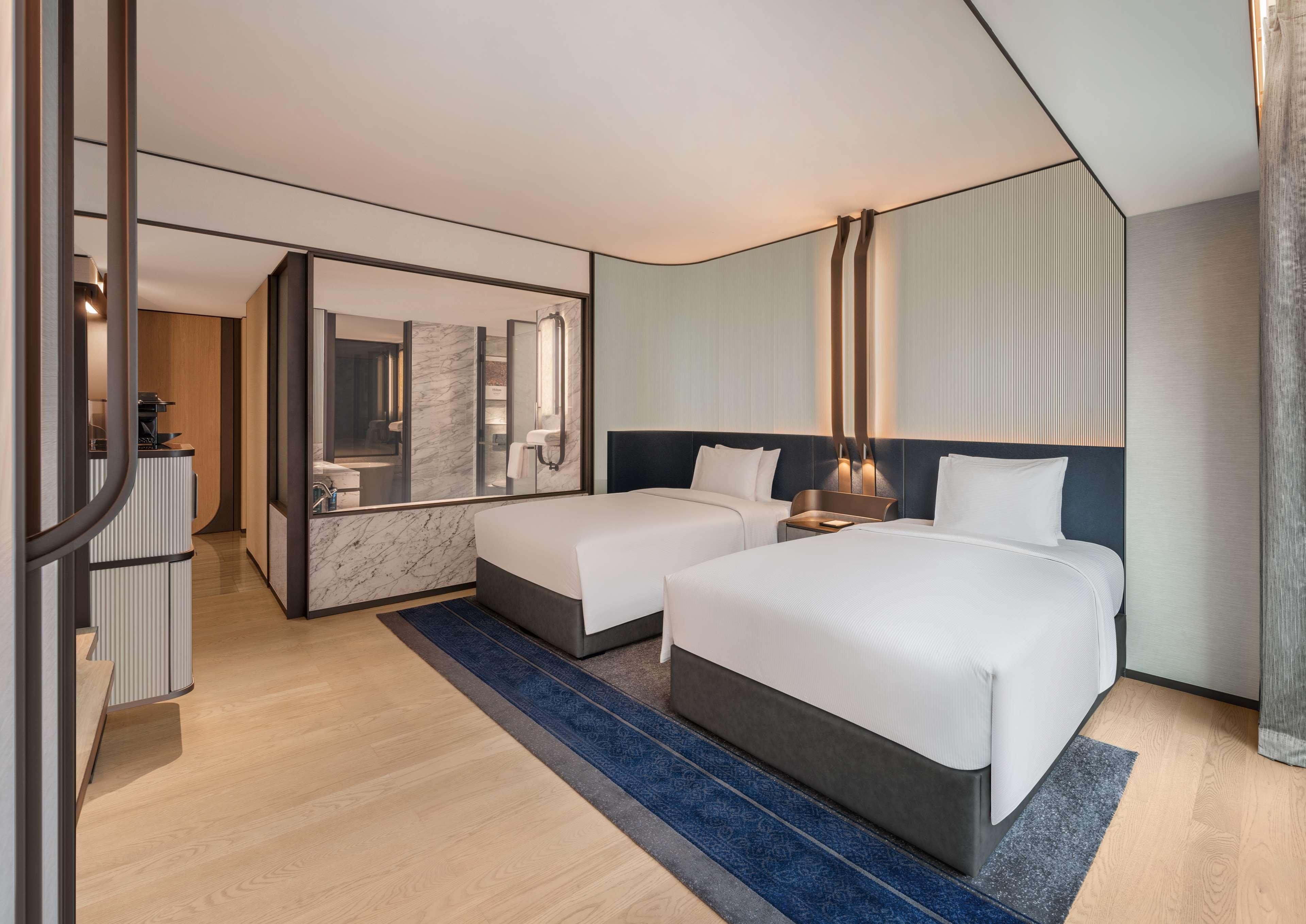 hilton saigon