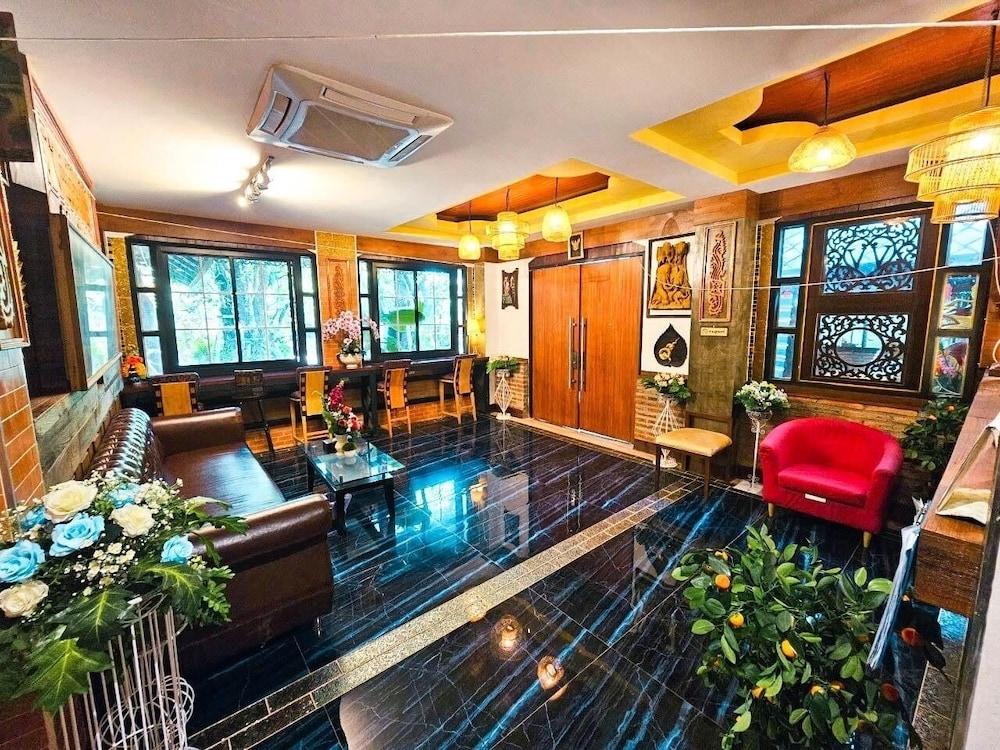 chiangmai lanna and modern loft hotel