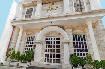 hathili hotel and restaurant