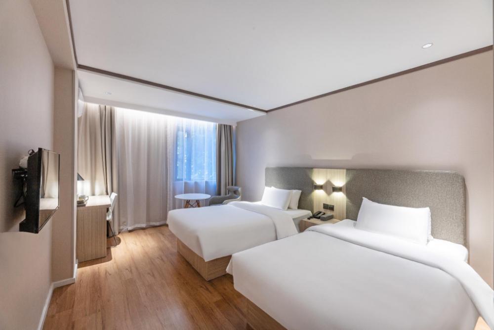 hanting hotel suzhou sanxiang plaza metro station