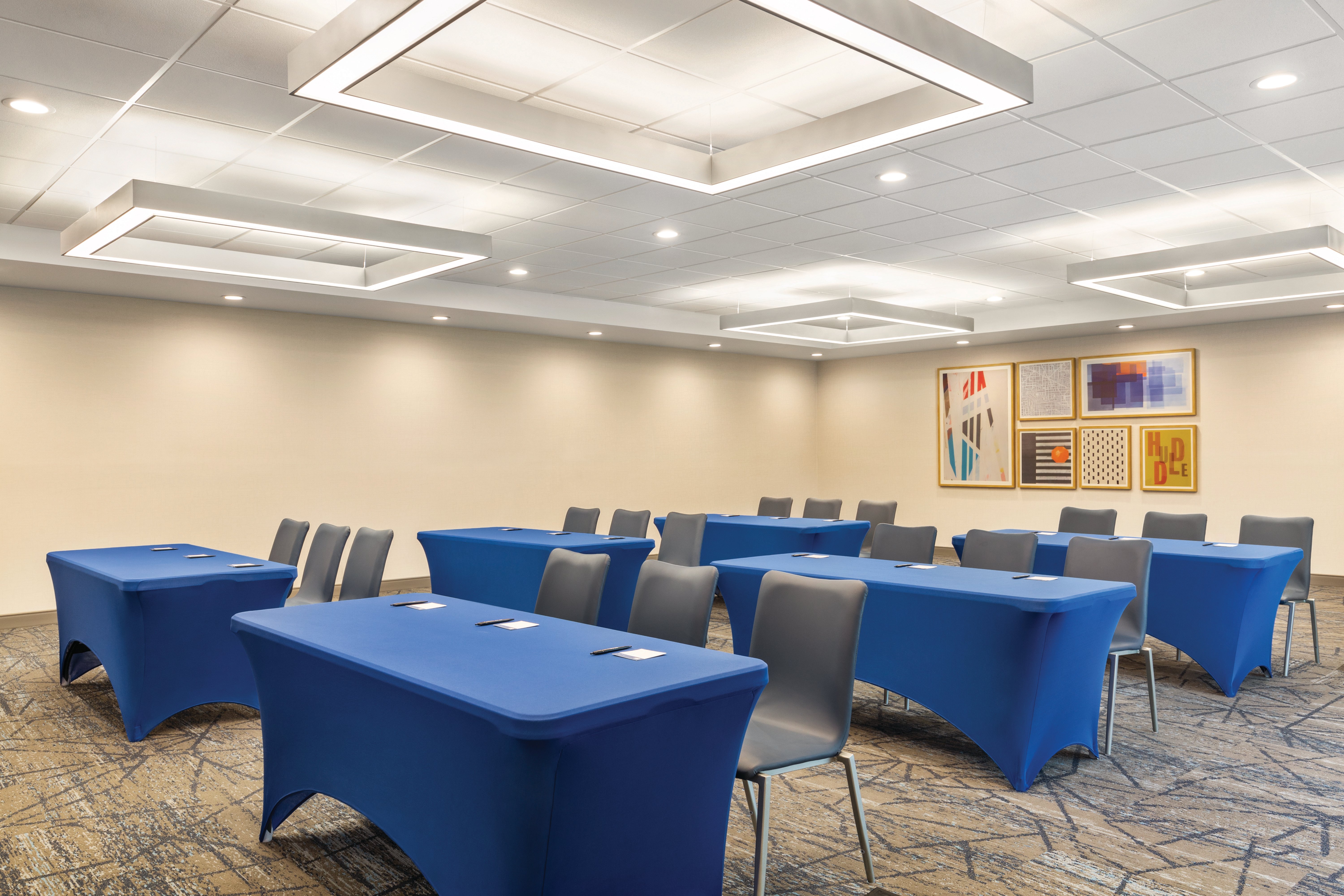 holiday inn express and suites bessemer birmingham sw