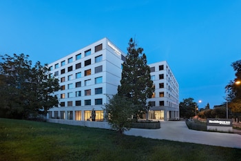 residence inn by marriott geneva city nations