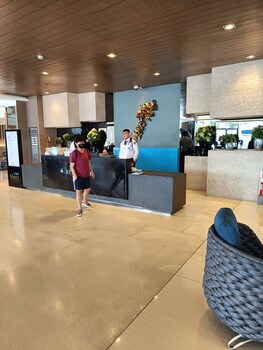 shore residences pasay city