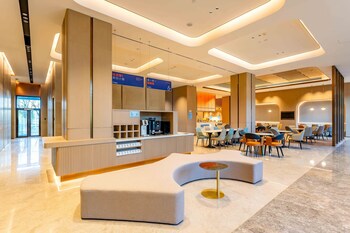 holiday inn express haiyan an ihg hotel