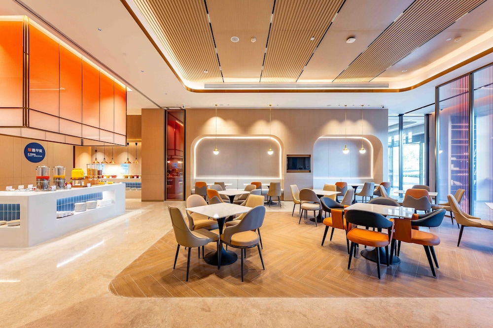 holiday inn express haiyan an ihg hotel