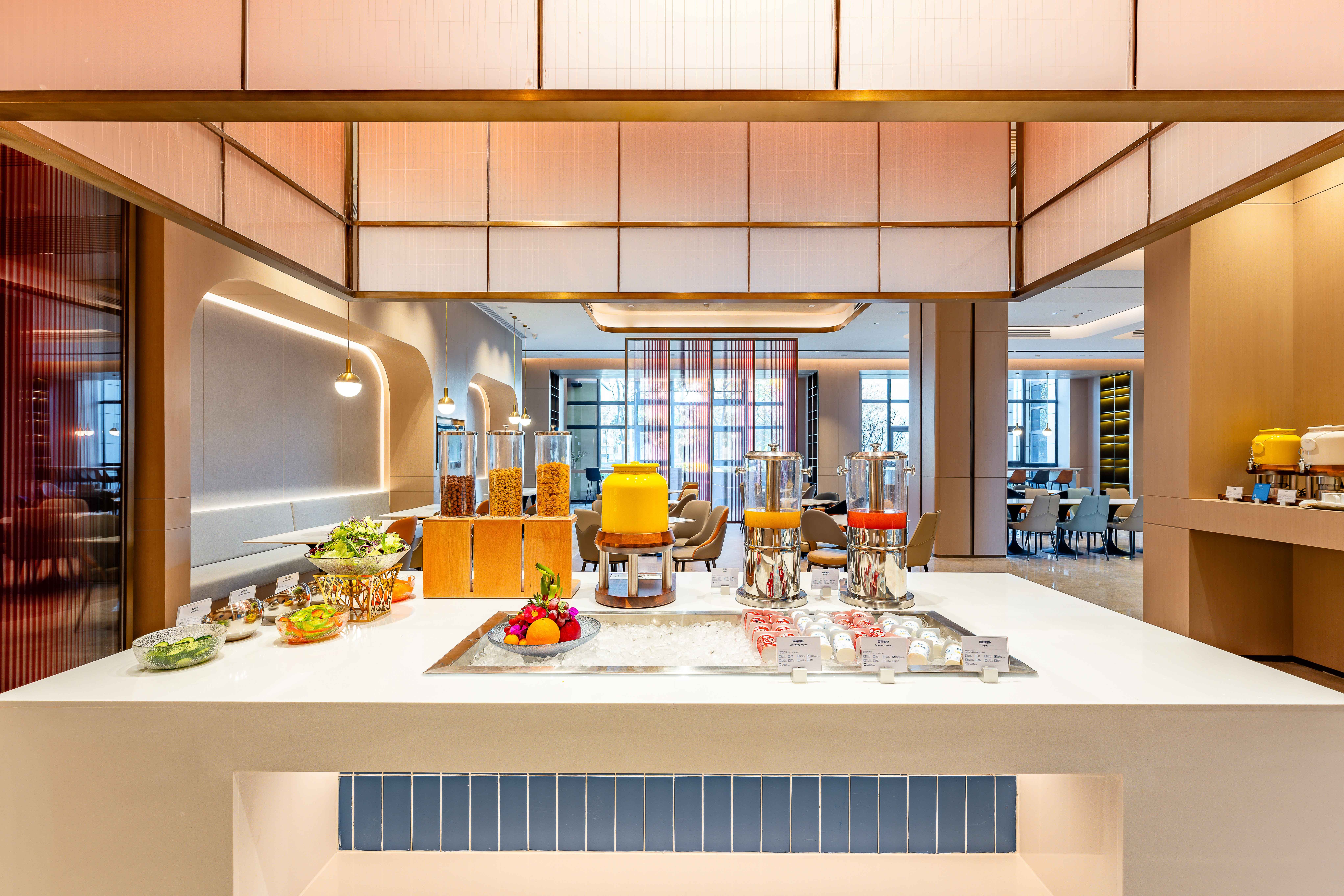 holiday inn express haiyan an ihg hotel