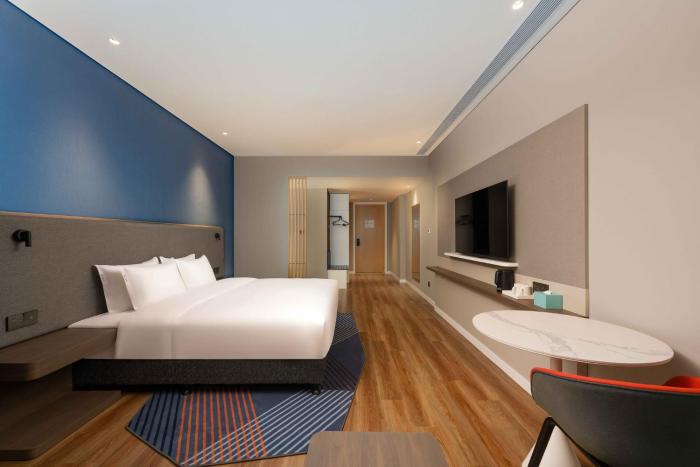 holiday inn express haiyan an ihg hotel