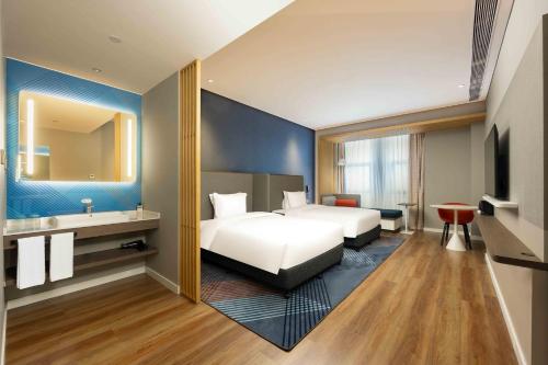 holiday inn express haiyan an ihg hotel