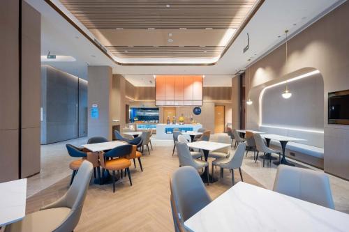 holiday inn express haiyan an ihg hotel