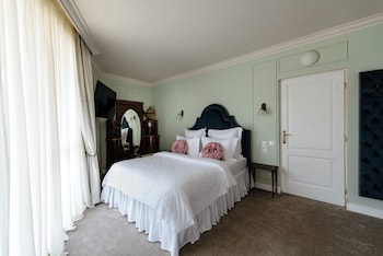 ateneea luxury rooms