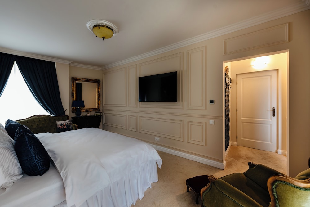 ateneea luxury rooms
