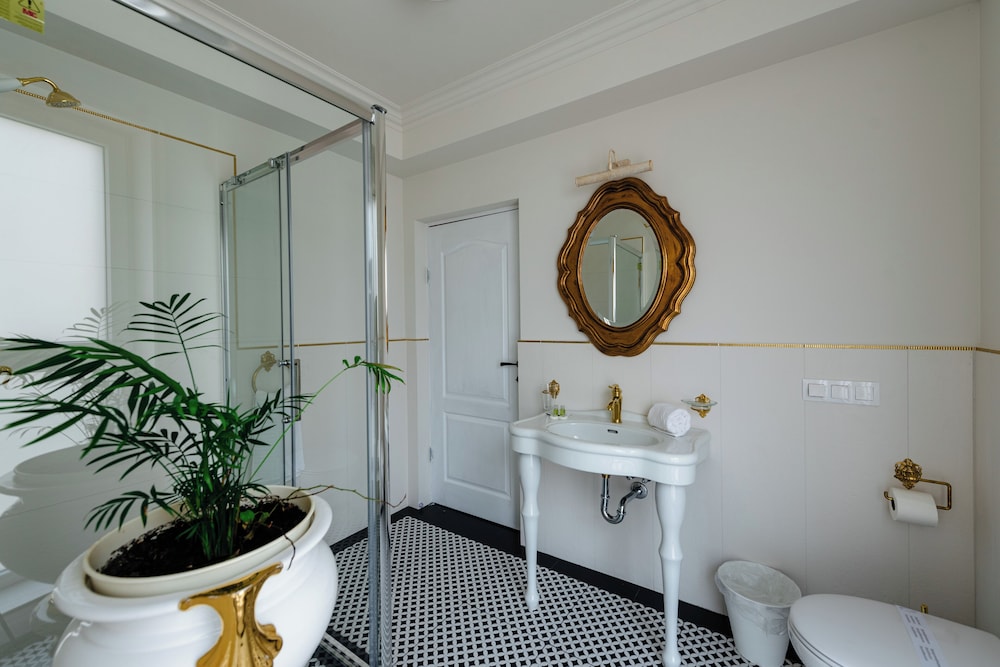 ateneea luxury rooms