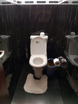 2bedrooms private apart junction mall