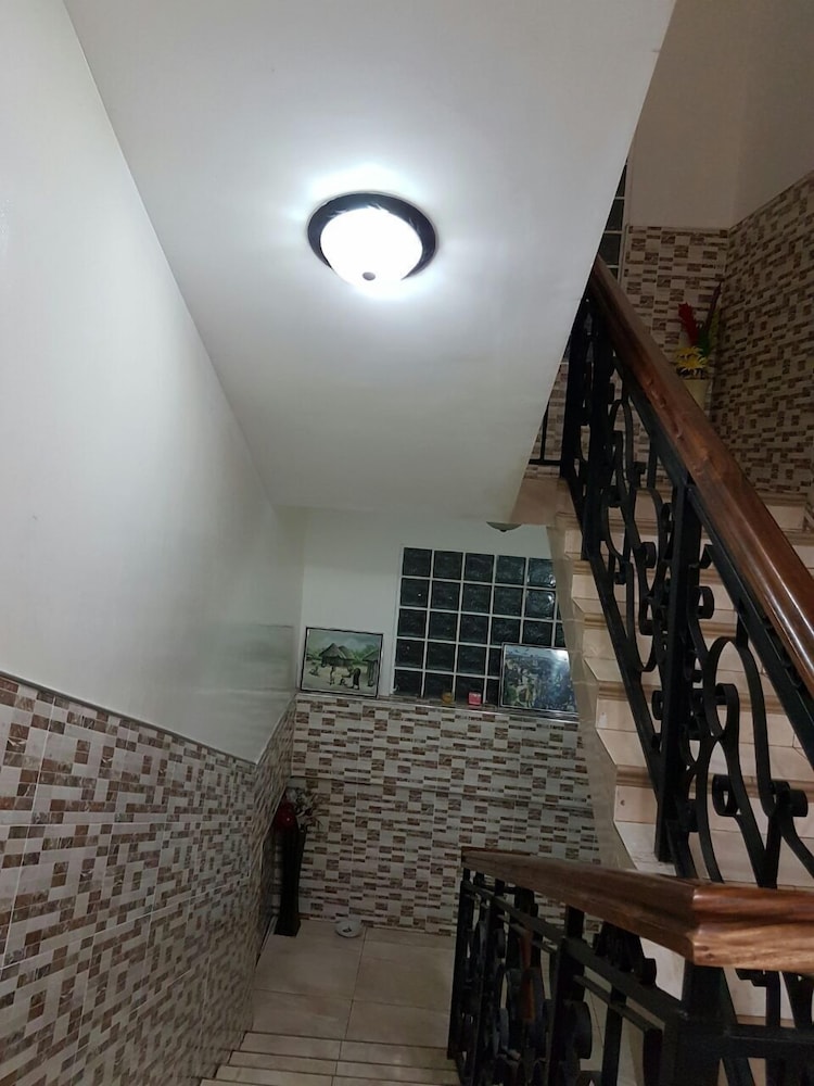 2bedrooms private apart junction mall