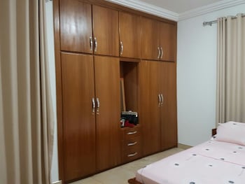 2bedrooms private apart junction mall