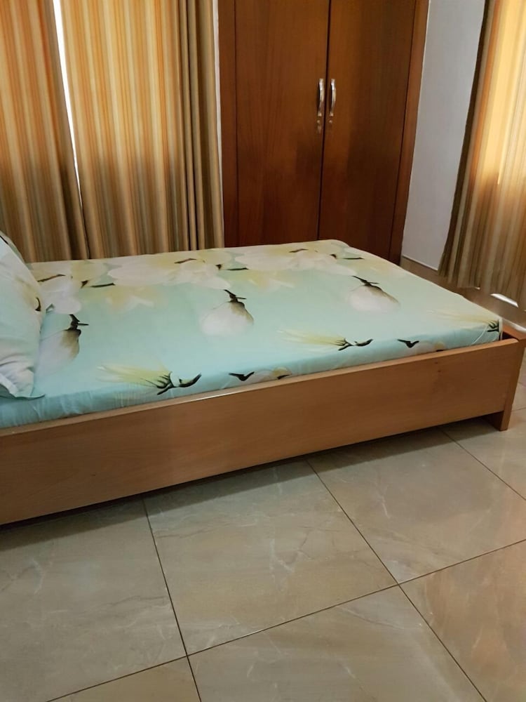 2bedrooms private apart junction mall